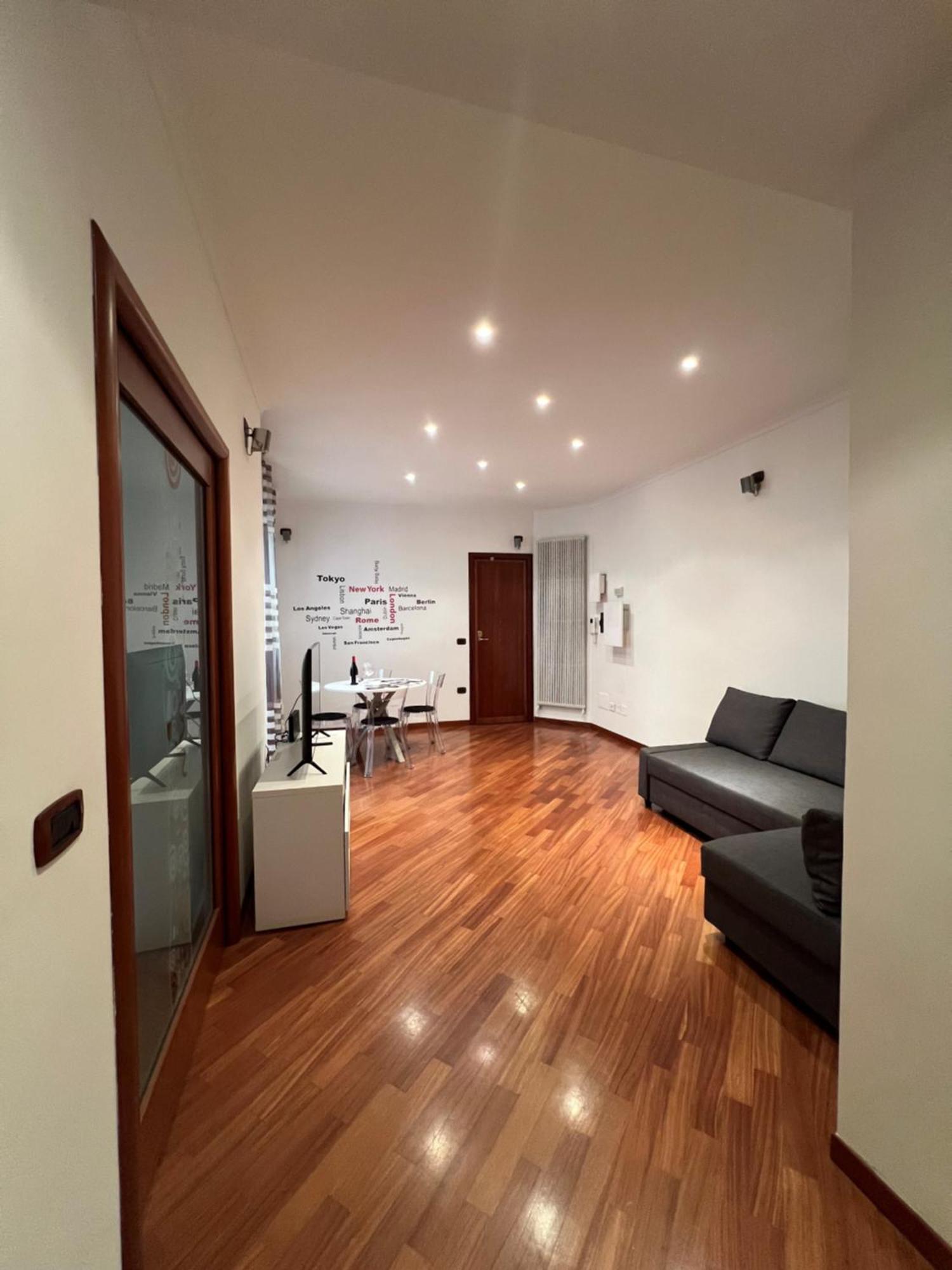 Revis 84 Apartment Наполи Екстериор снимка